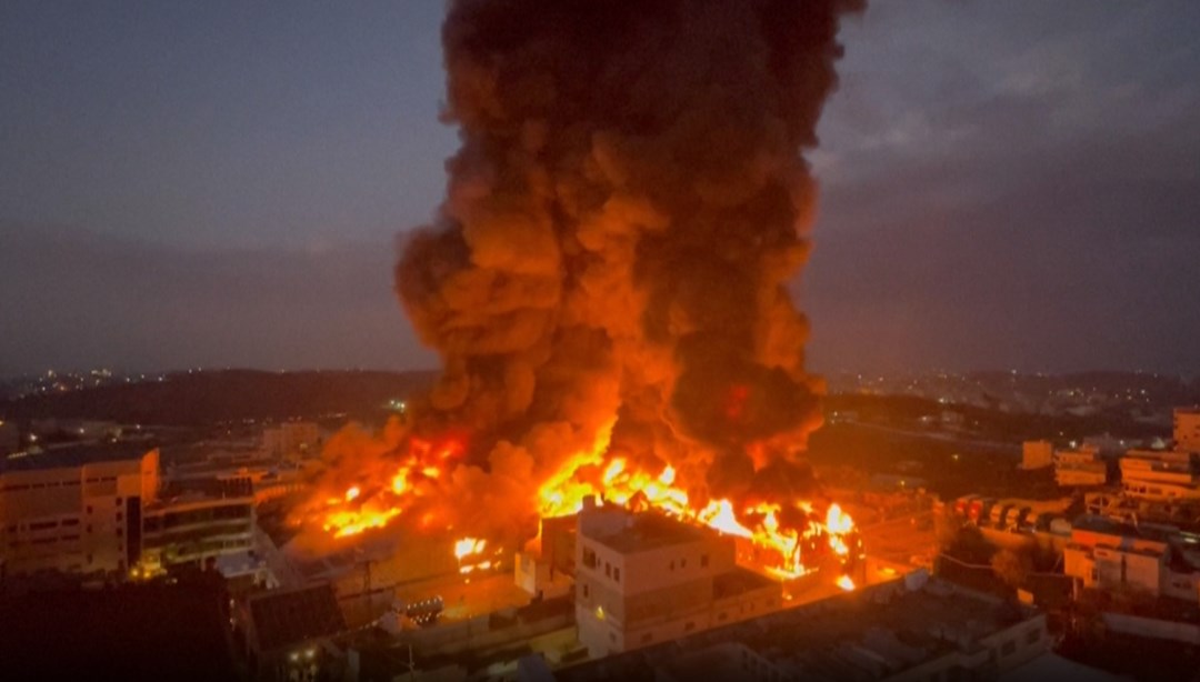 Filistin’de fabrika yangını